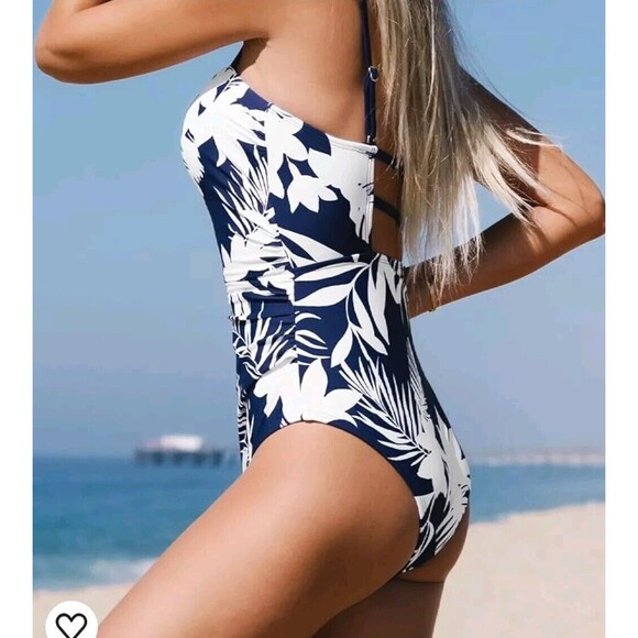 Cupshe Women's Swimsuit One Piece Bathing Suit Size Large (L) - Picture 3 of 11